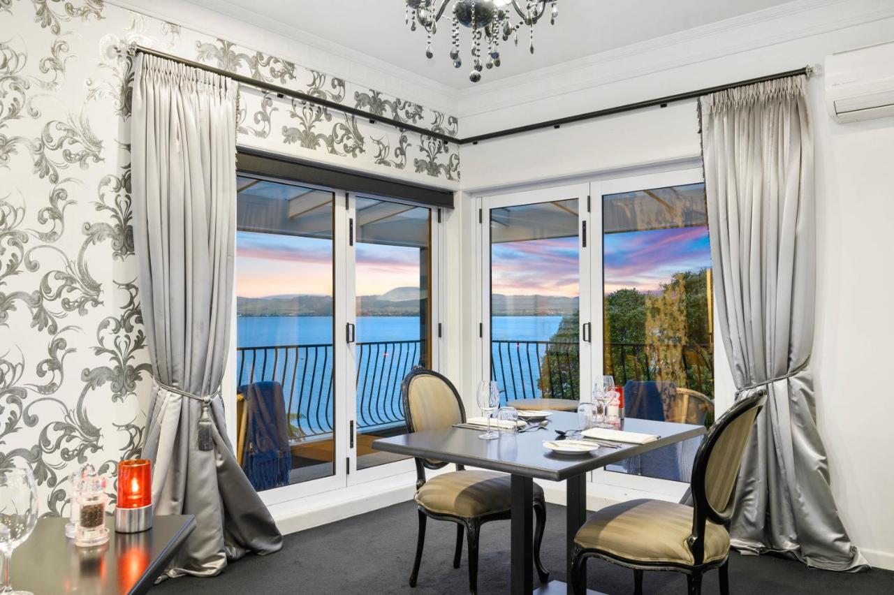 Black Swan Lakeside Boutique Hotel Rotorua Exterior photo