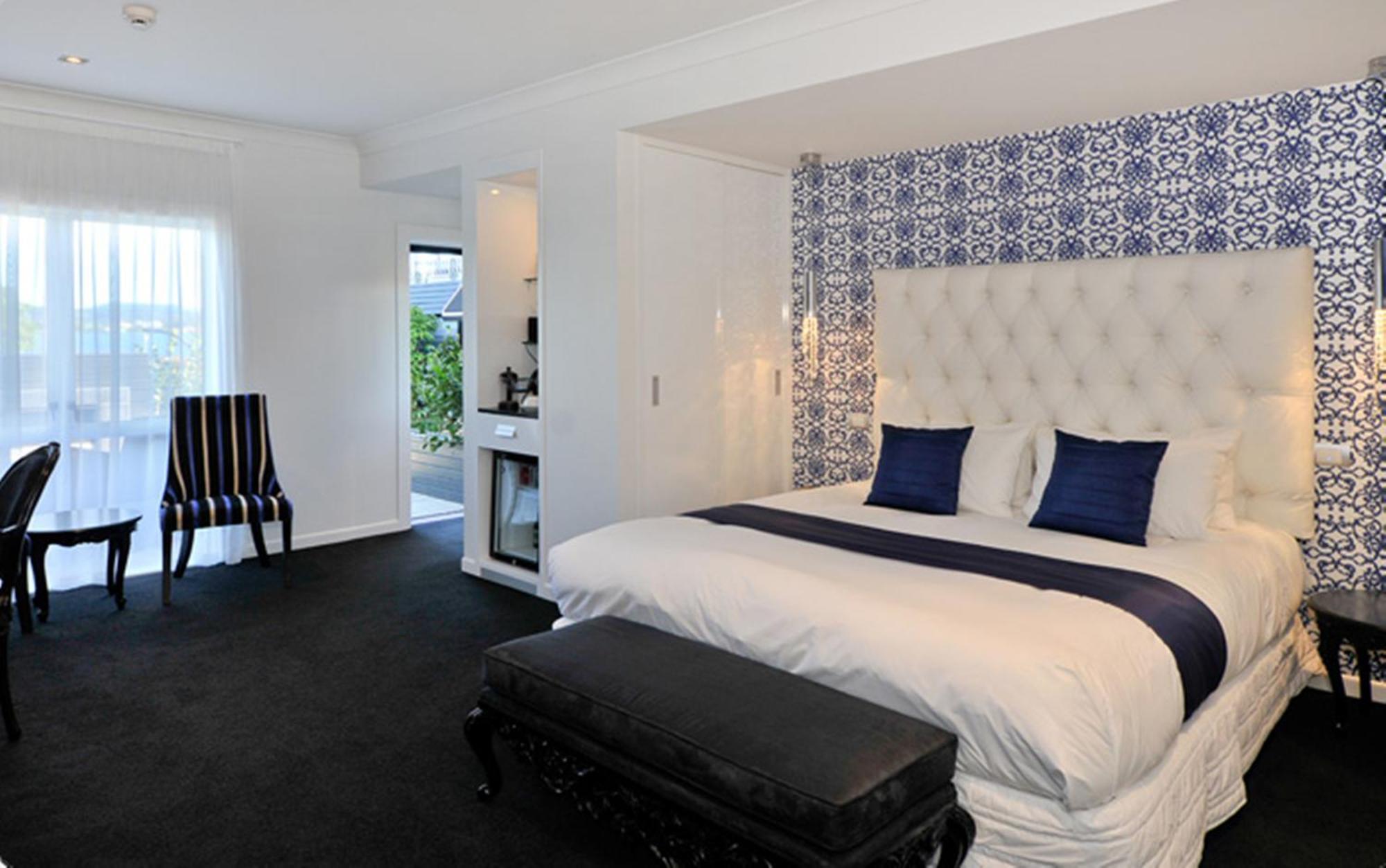 Black Swan Lakeside Boutique Hotel Rotorua Exterior photo
