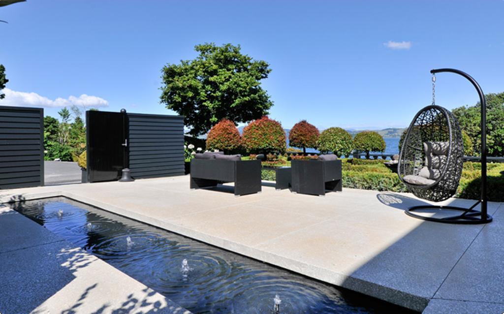 Black Swan Lakeside Boutique Hotel Rotorua Exterior photo