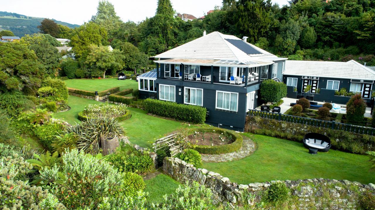 Black Swan Lakeside Boutique Hotel Rotorua Exterior photo